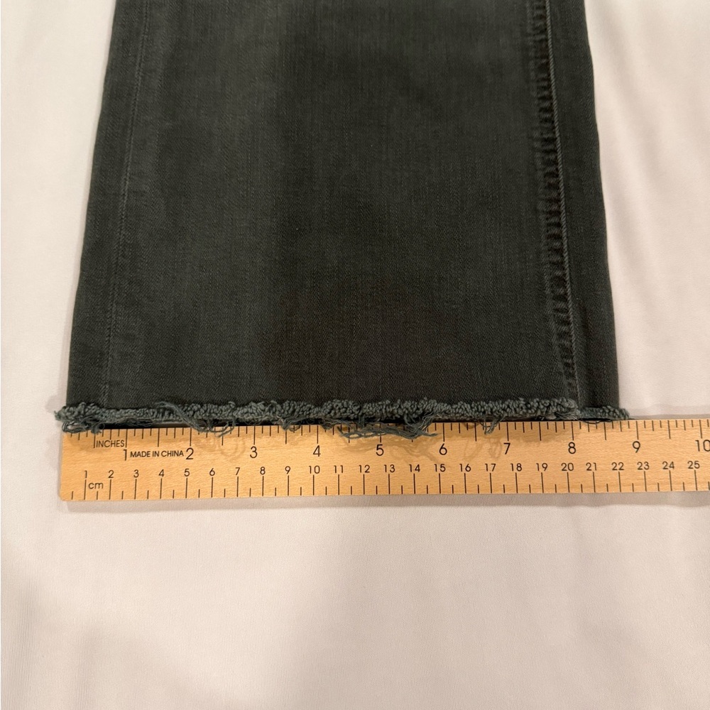 KUT From The Kluth Jeans‎ Women’s 8 Green Raw Hem Flare High Rise Designer Denim - Picture 6 of 11
